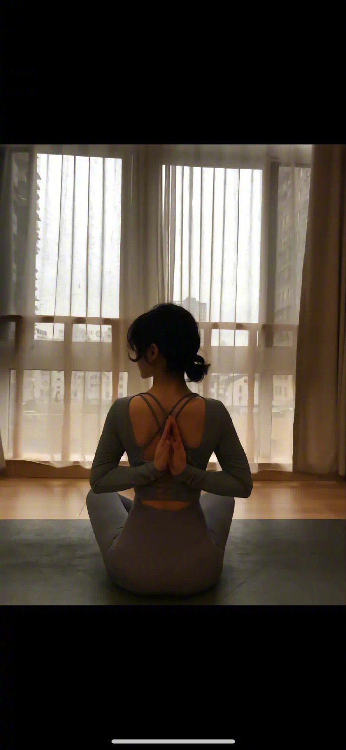 每天五分钟！虎背熊腰都给你捋直了！ ​​​