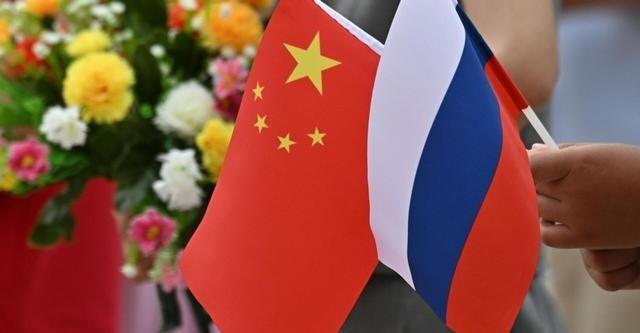俄罗斯发出警告：战争爆发中国将被围攻，不过对中国最危险的不止战争。这场没硝烟的较