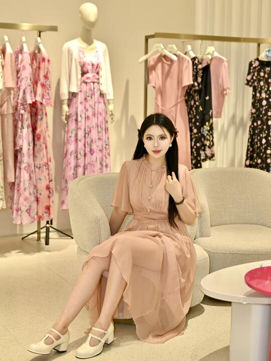 🛍️购物狂欢，超值优惠买到停不下来💃