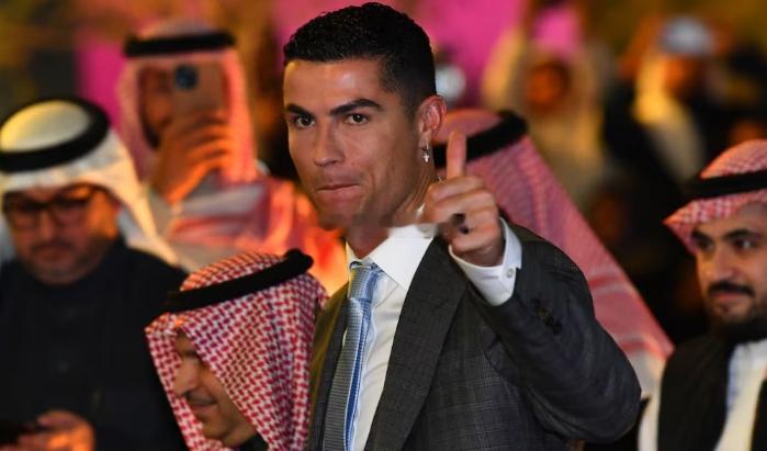 据《阿斯报》报道，C罗的罢赛导致沙特足坛陷入混乱，而他的抱怨也并非毫无道理，部分