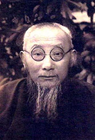 1938年，大汉奸陶锡三在家里宴请日军。突然，他听到女儿哭喊着：“救命啊，救命啊