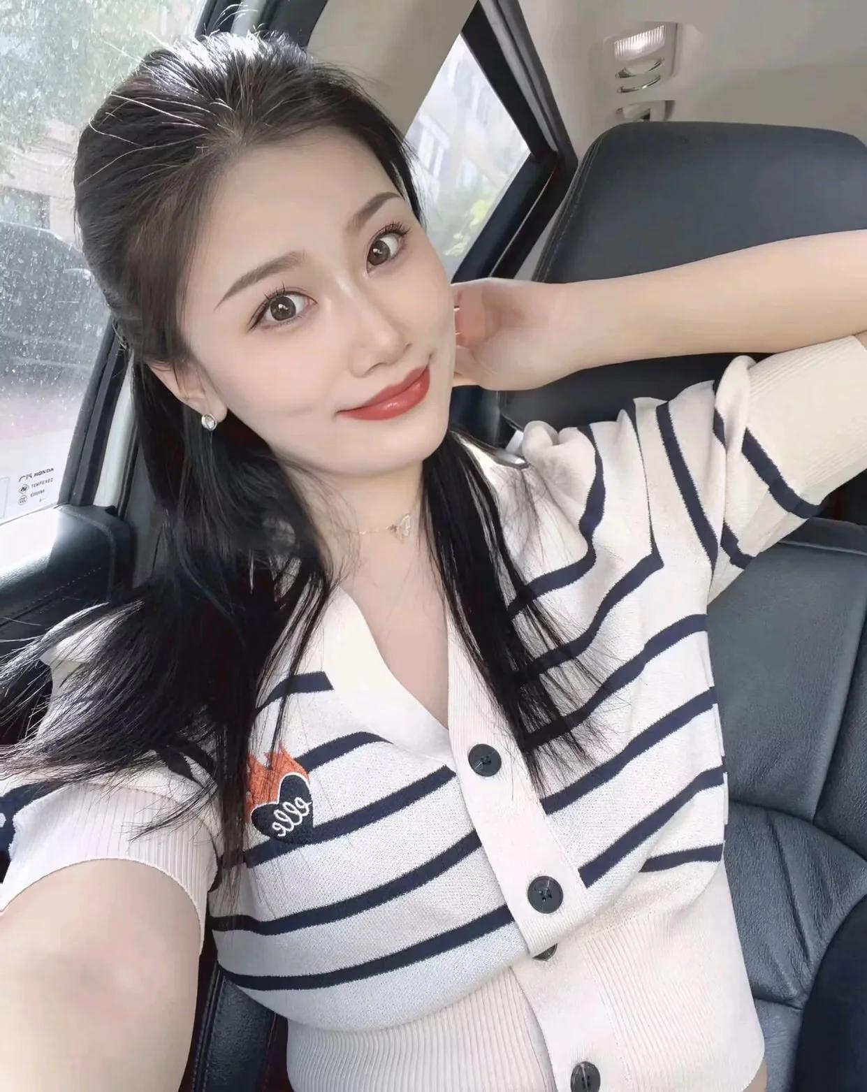 嘴巴太快的人，往往没什么城府， 而嘴巴太甜的人啊，往往不可以深交。