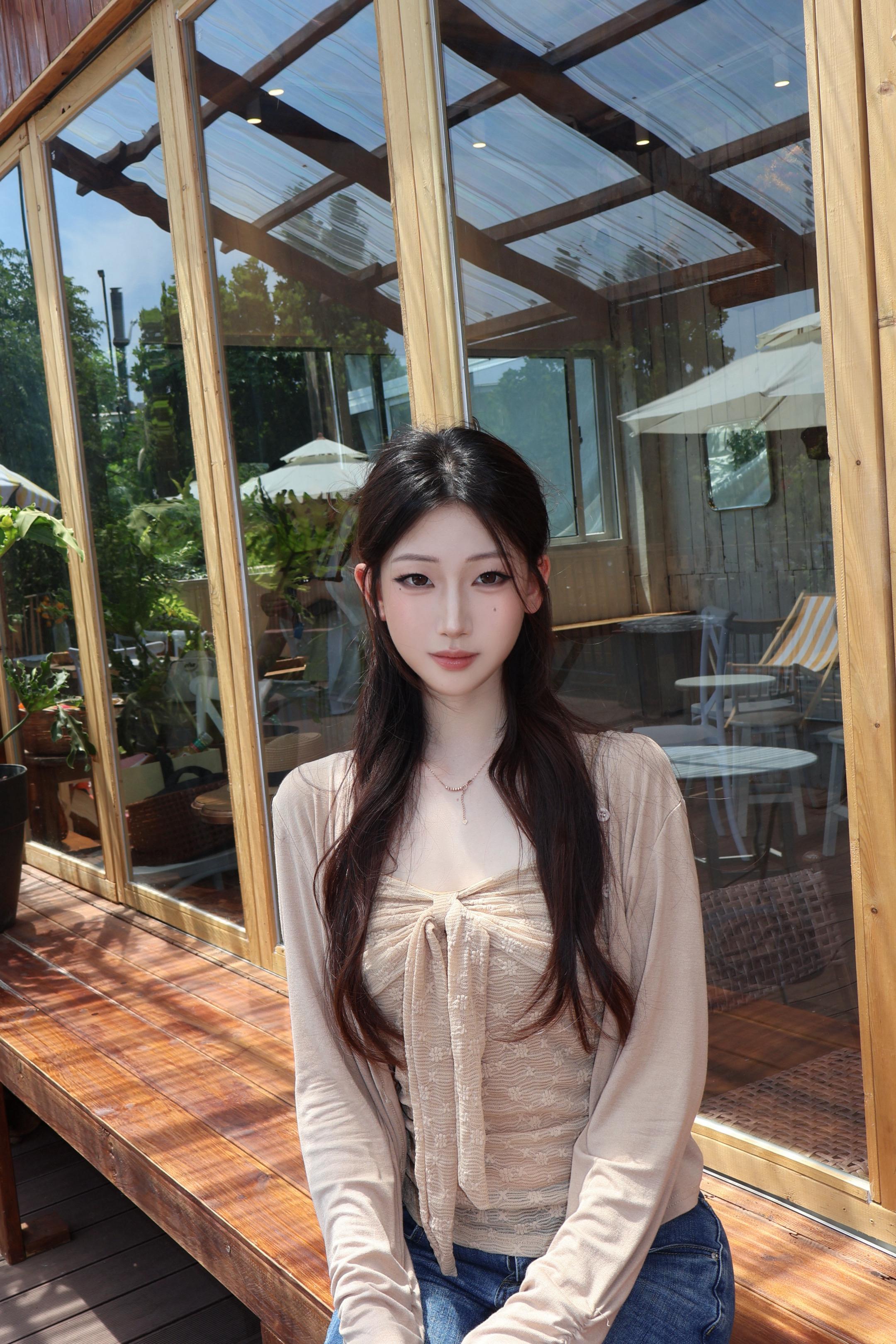 能否像一颗树一样 坚毅又盎然
