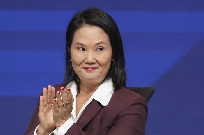 秘鲁人可能永远都想不通，为啥自己国家越折腾越穷，明明手里攥着跟中国合作共赢的好牌