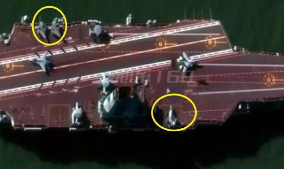 海军春节泄大密，歼-35首次曝光机翼折叠状态！
以前大家看到的歼-35，都是以机