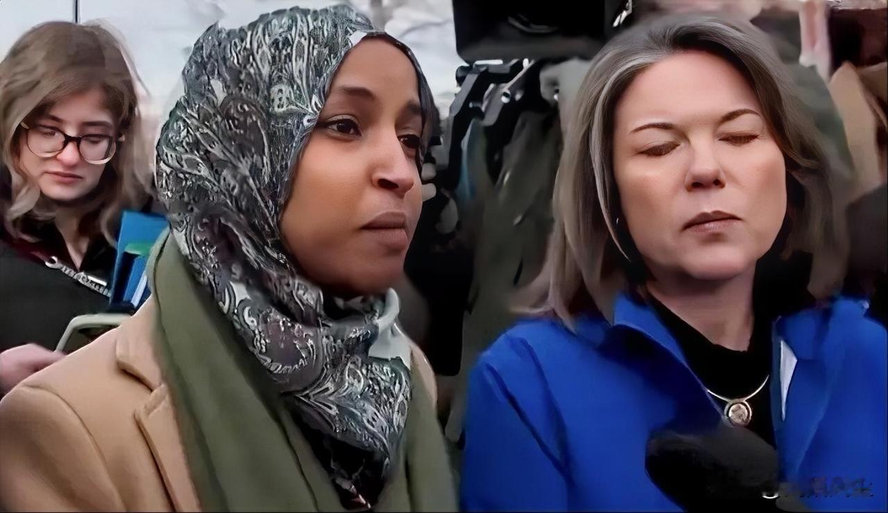 明尼苏达州联邦众议员奥尔马视察移民拘留中心遭遇阻挠。

奥尔马表示，他们刚被允许