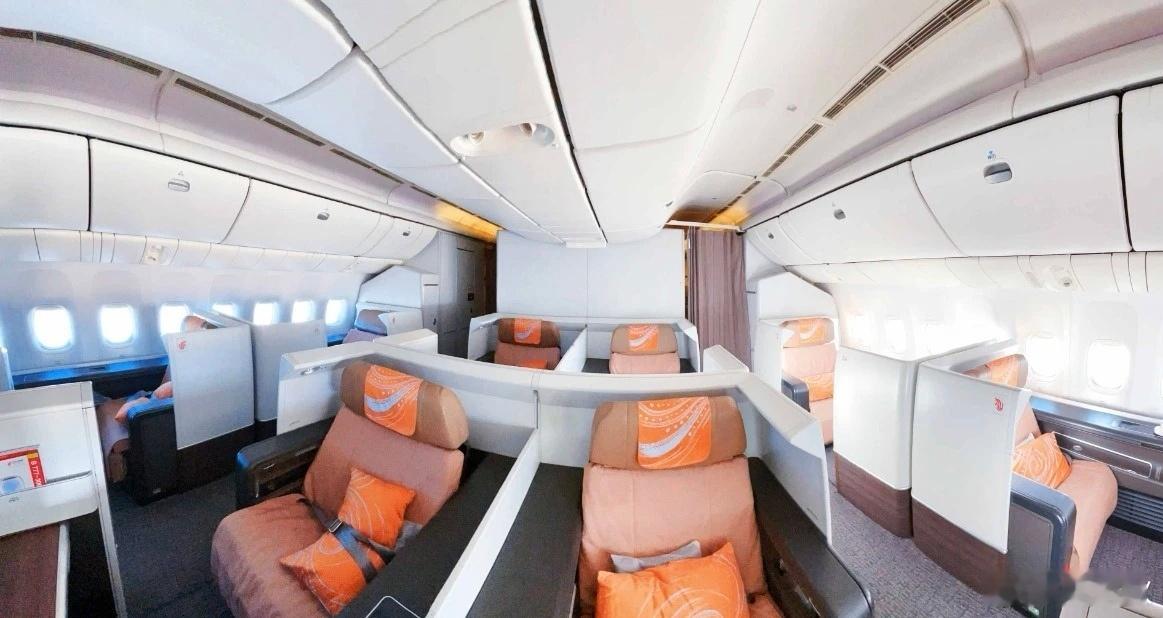 上海老人的“实惠”上海人，很讲究“实惠”两个字。春节前，我带父母到一家人均100