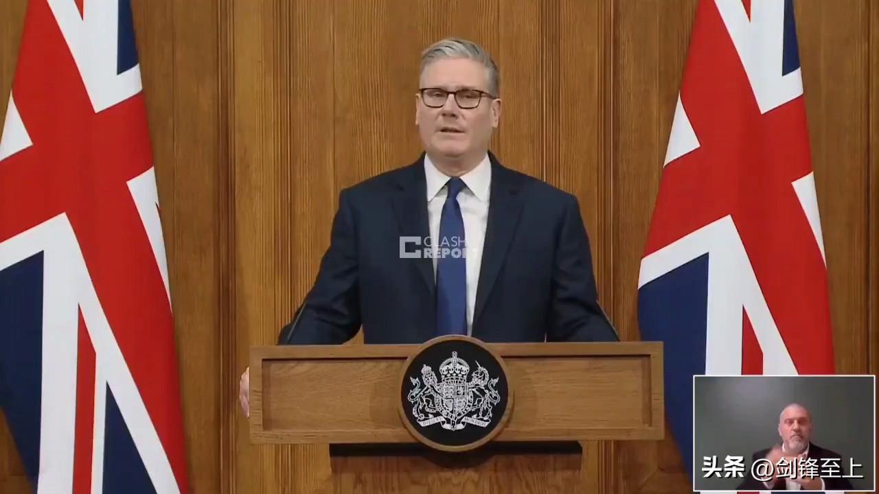 懂王这次真的没朋友了
英国首相斯塔默刚刚发表声明：
"这不是我们的战争。我们不会