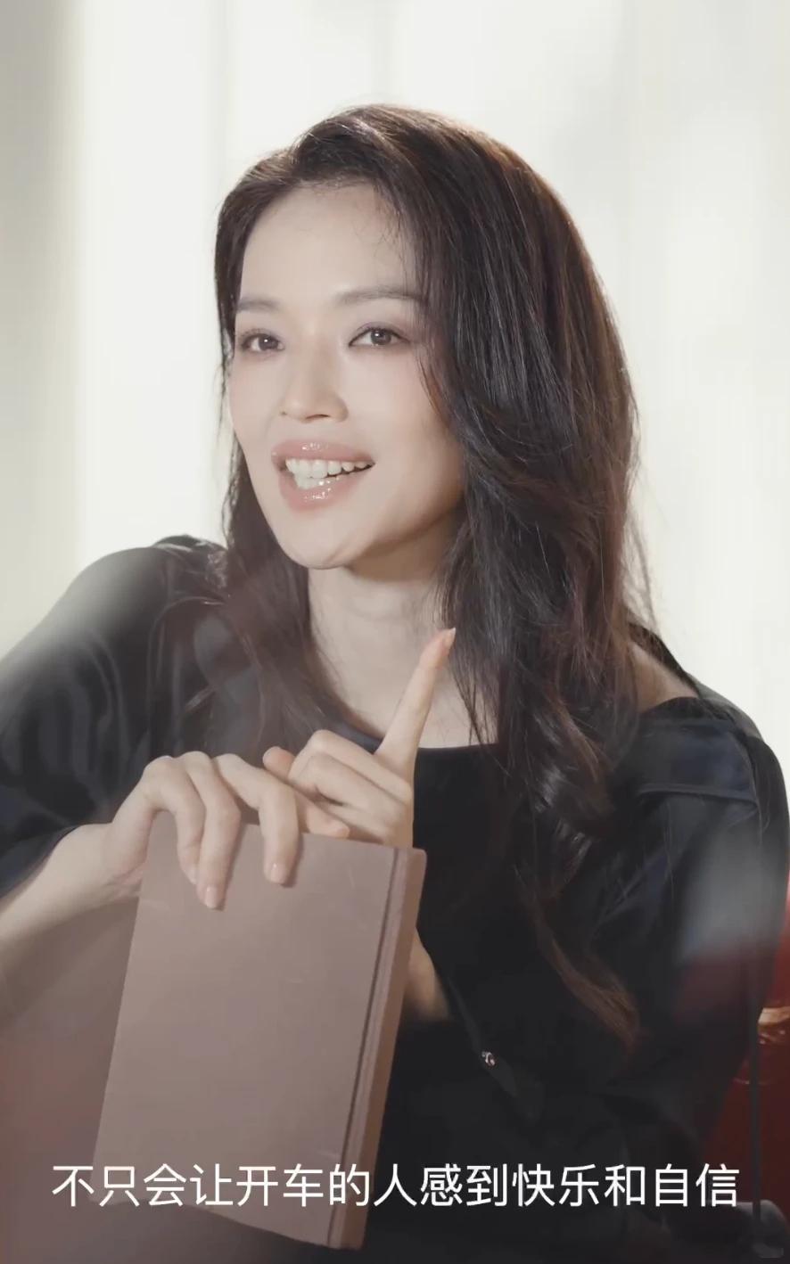 小米YU7代言人  小米的审美这一块没得讲！！不管是代言人还是产品！沉稳耐看的车