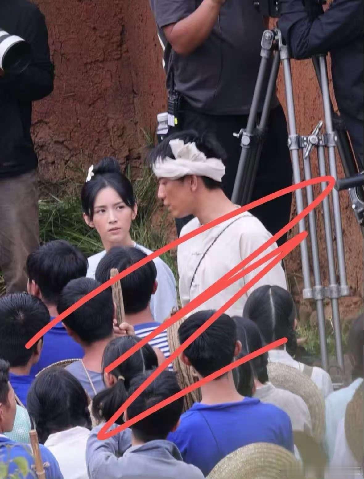 周也王子奇红舞鞋造型路透周也红舞鞋民族服饰造型路透周也王子奇红舞鞋造型路透，期待
