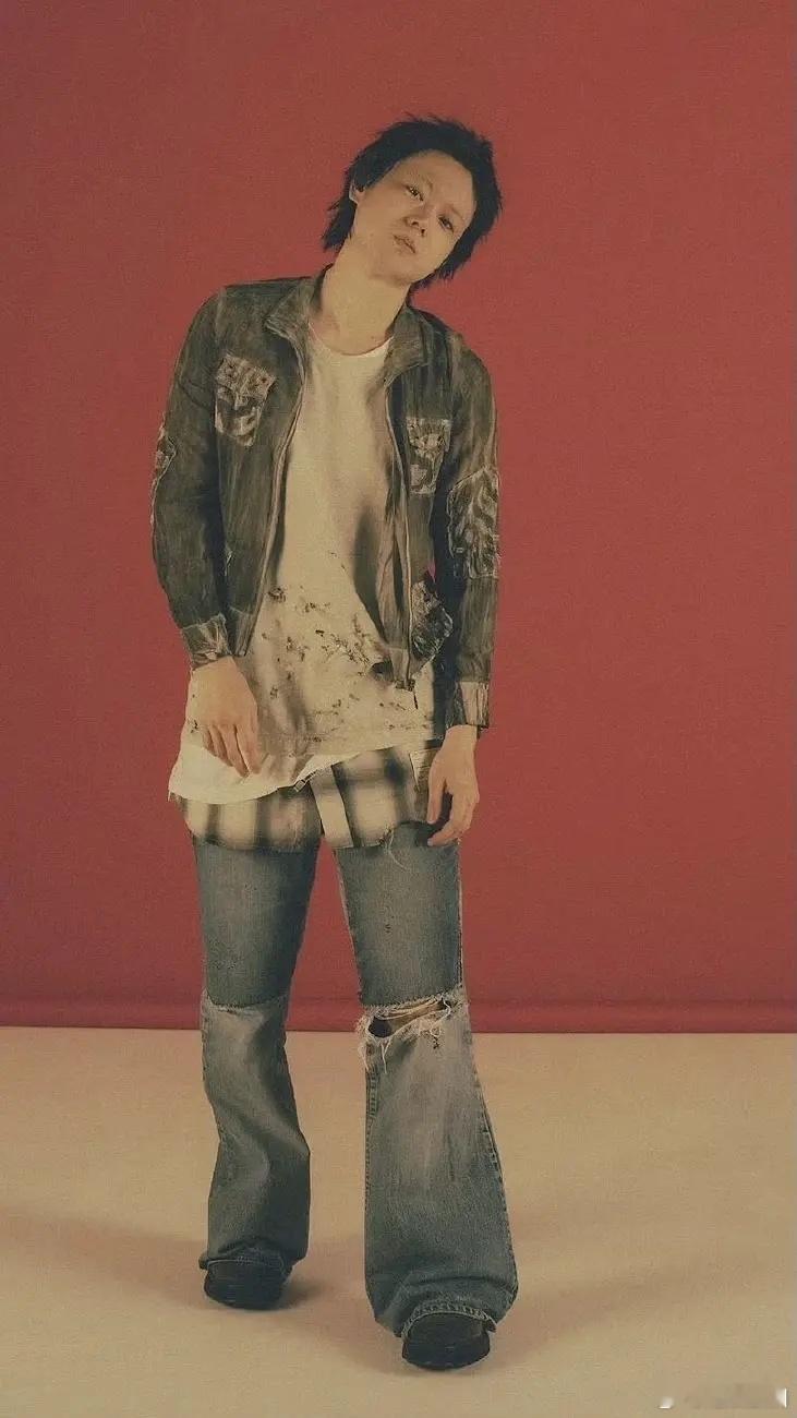 本来觉得菅田将晖已经够丑了，没想到还有下降空间[裂开] ​​​