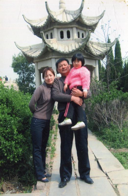一个没钱的男人，谈啥都费劲！没钱，就是男人最深的自卑，人情冷暖在这时候暴露得彻彻