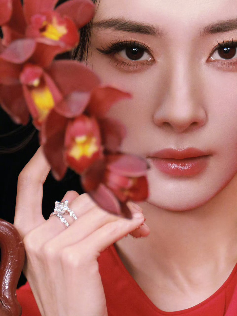 杨幂美，期待全球品牌代言人杨幂！！要现场图现场图！！ 