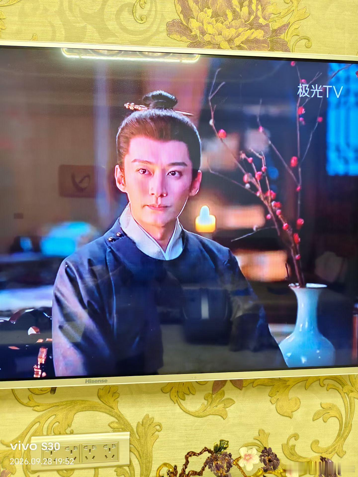 萤火乐园[超话] 自《琅琊榜》后就没咋开过电视了，都是看手机视频号推出的剧情简介