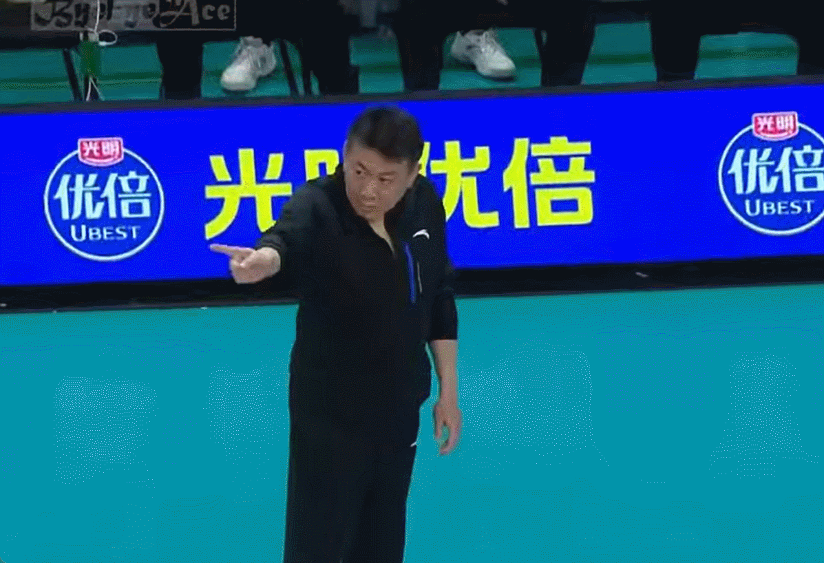 2025-2026赛季中国排球超级联赛上海光明优倍女排女排A级冠亚军决赛次回合，