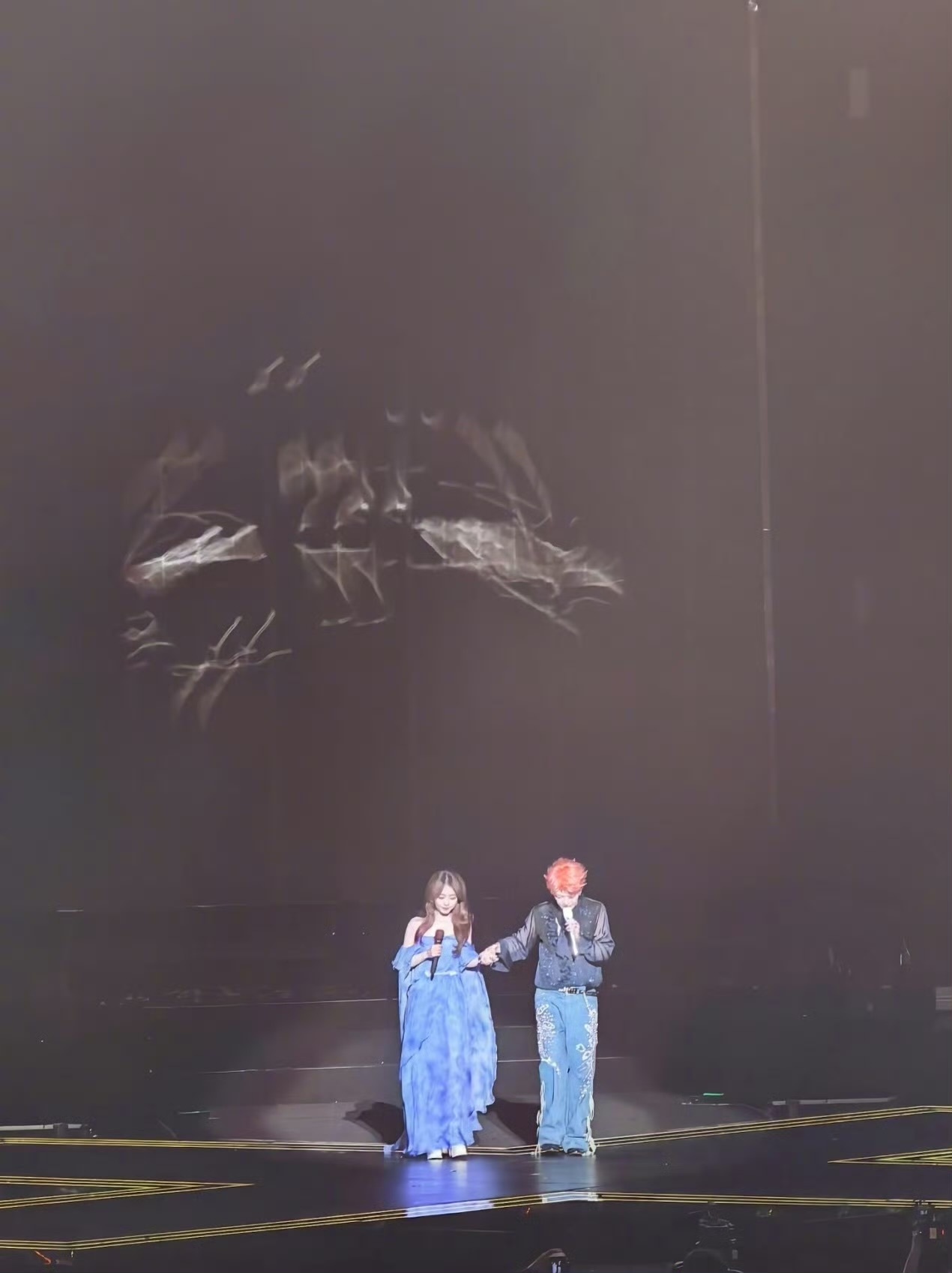 王栎鑫谭松韵唱最好的我们，呜呜是我们的耿耿星河