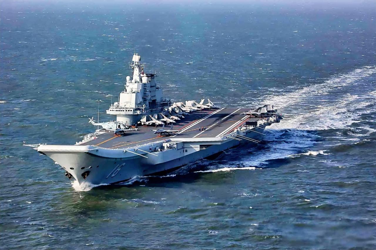 辽宁舰北上，日方抗议无效，美军沉默是为何？

辽宁舰最近在宫古海峡外边突然调转方