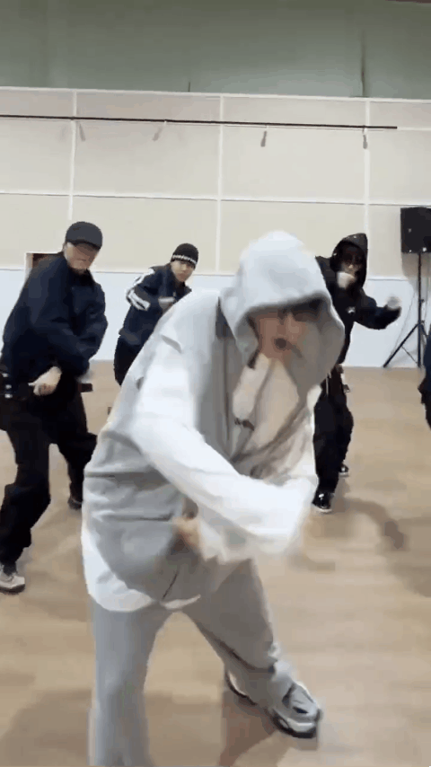 檀健次跳deadreflex勾手舞檀健次cha了勾手舞    身为檀健次的小炭火