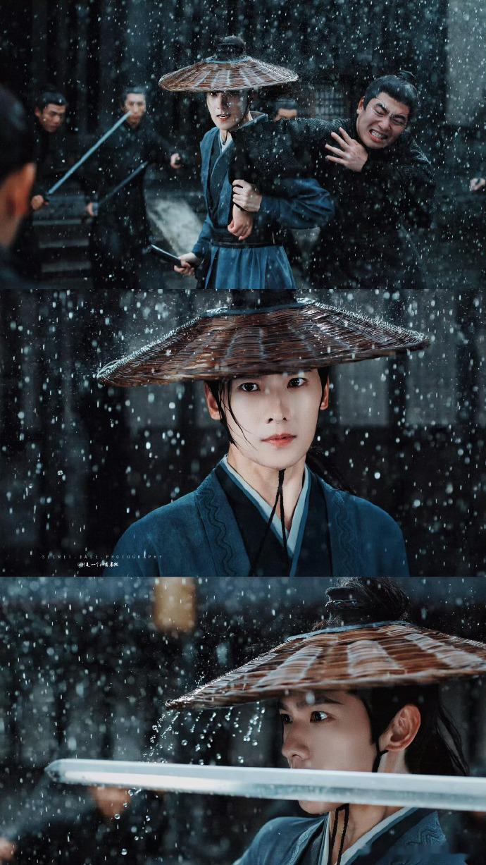杨洋11集和12集你们看了吗第十二集的雨中打戏真的看呆我，展昭一人对抗三十人动作