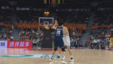 杨瀚森这球放在本周的NBA也是十佳球！