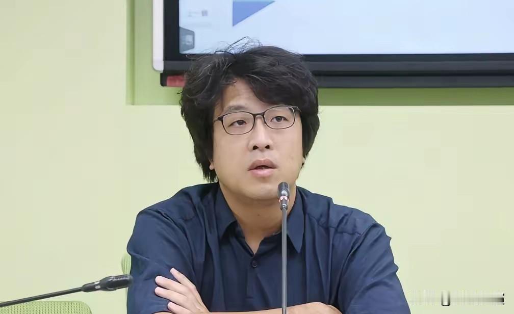 沈伯洋叫嚣：“台湾主权独立是现状”

民进党征召参选台北市长的沈伯洋，在五月十四