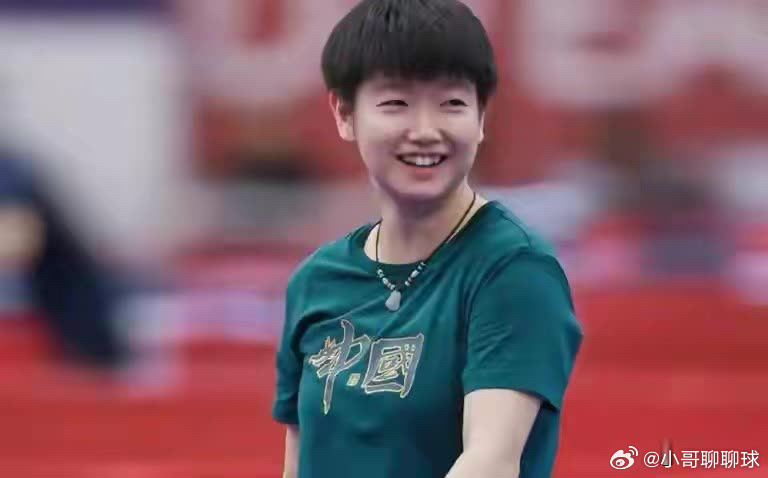 孙颖莎卫冕世乒赛女单冠军一周年盛赞孙颖莎：“敢打敢拼，不负韶华”！ 孙颖莎真的把