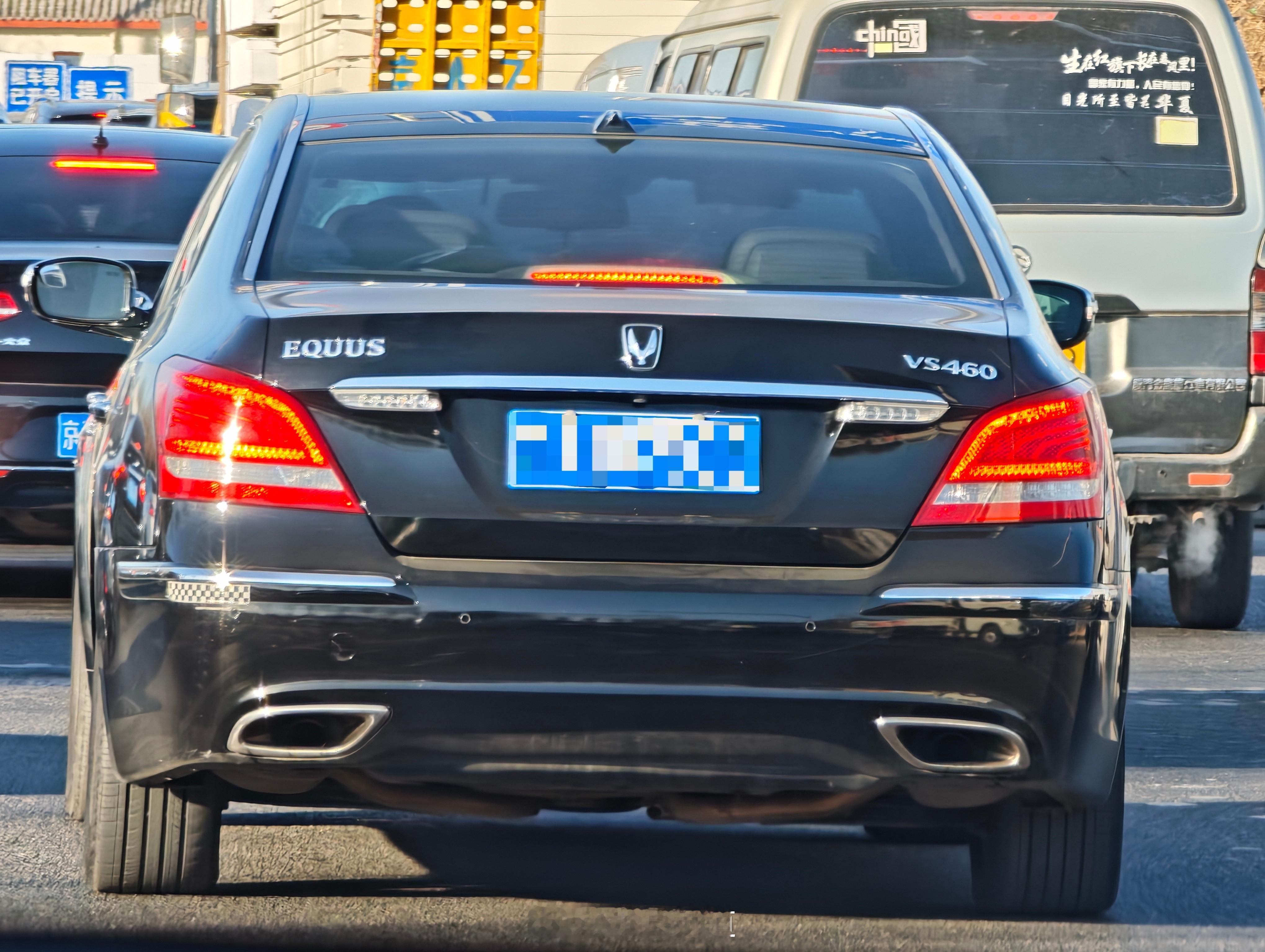 现代雅科仕，4.6自吸大V8，真男人就要开V8！不过十多年前花小一百万买辆韩国车