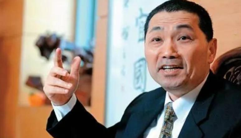 国民党最大的内鬼，终于露出了狐狸尾巴！


2026年7月25日，台北凯达格兰大