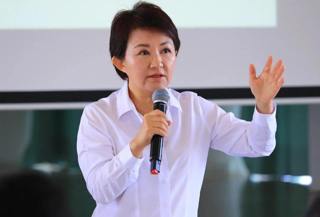 台中市长卢秀燕声称：

中美峰会昨日已经结束，不管有关台湾议题、不管台美双方谈了