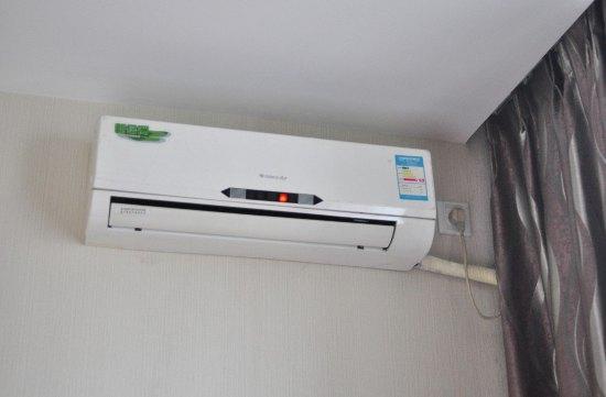 空调频繁开关真能省电吗？实测数据揭开惊人真相。

夏日炎炎，空调电费直线攀升，网