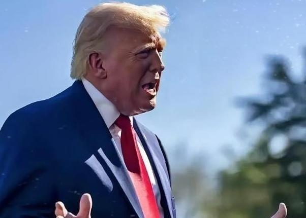 恍然大悟！特朗普的中东骗局被戳穿，炸伊朗、逼谈判全是演戏，真正目标藏不住了
20