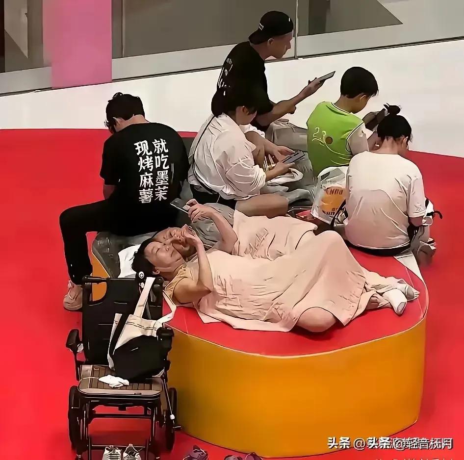 这对活宝占有公共资源，还堂而皇之，心不跳脸不红，真的是令人无语！