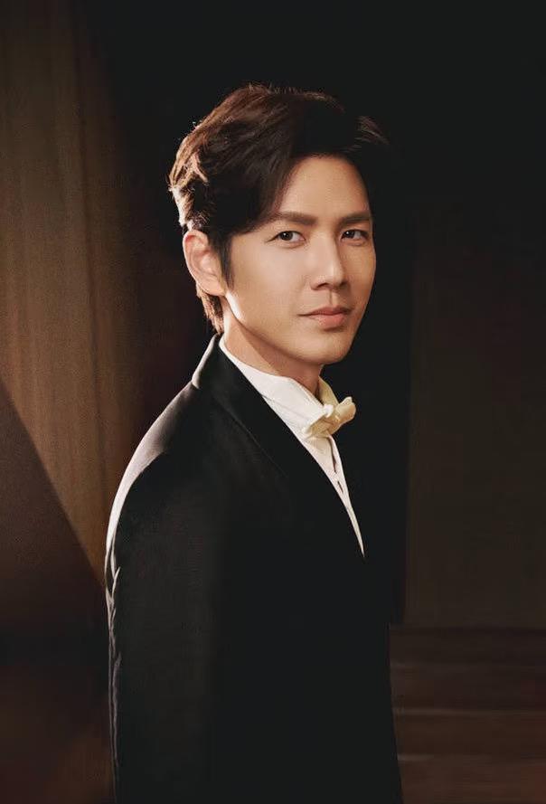 钟汉良五大翻车现场、五大封神名场面。 不少观众表示打算放弃观看蜜语纪，并非不认可