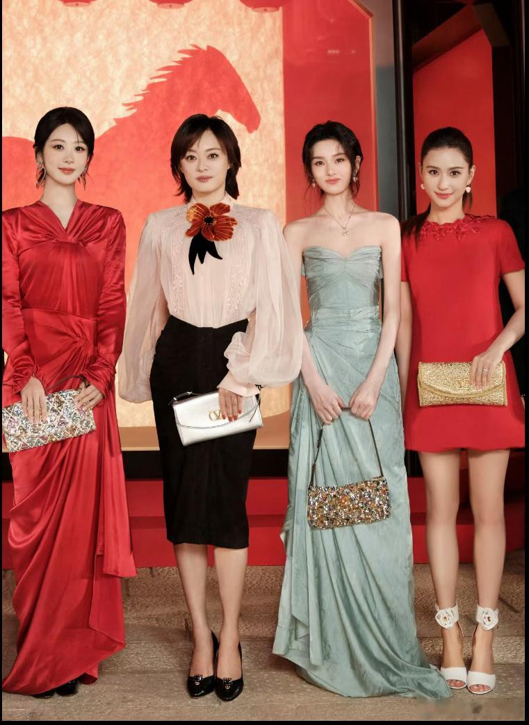 在娱乐圈这个 “颜值至上” 的地方，明星们的身高体重一直是大众关注的焦点。就拿杨