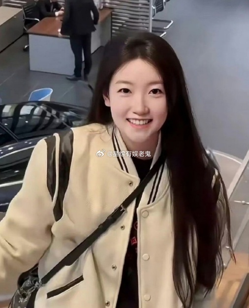 孙颖莎如果留长发，立马秒变仙女，这也太可爱了吧