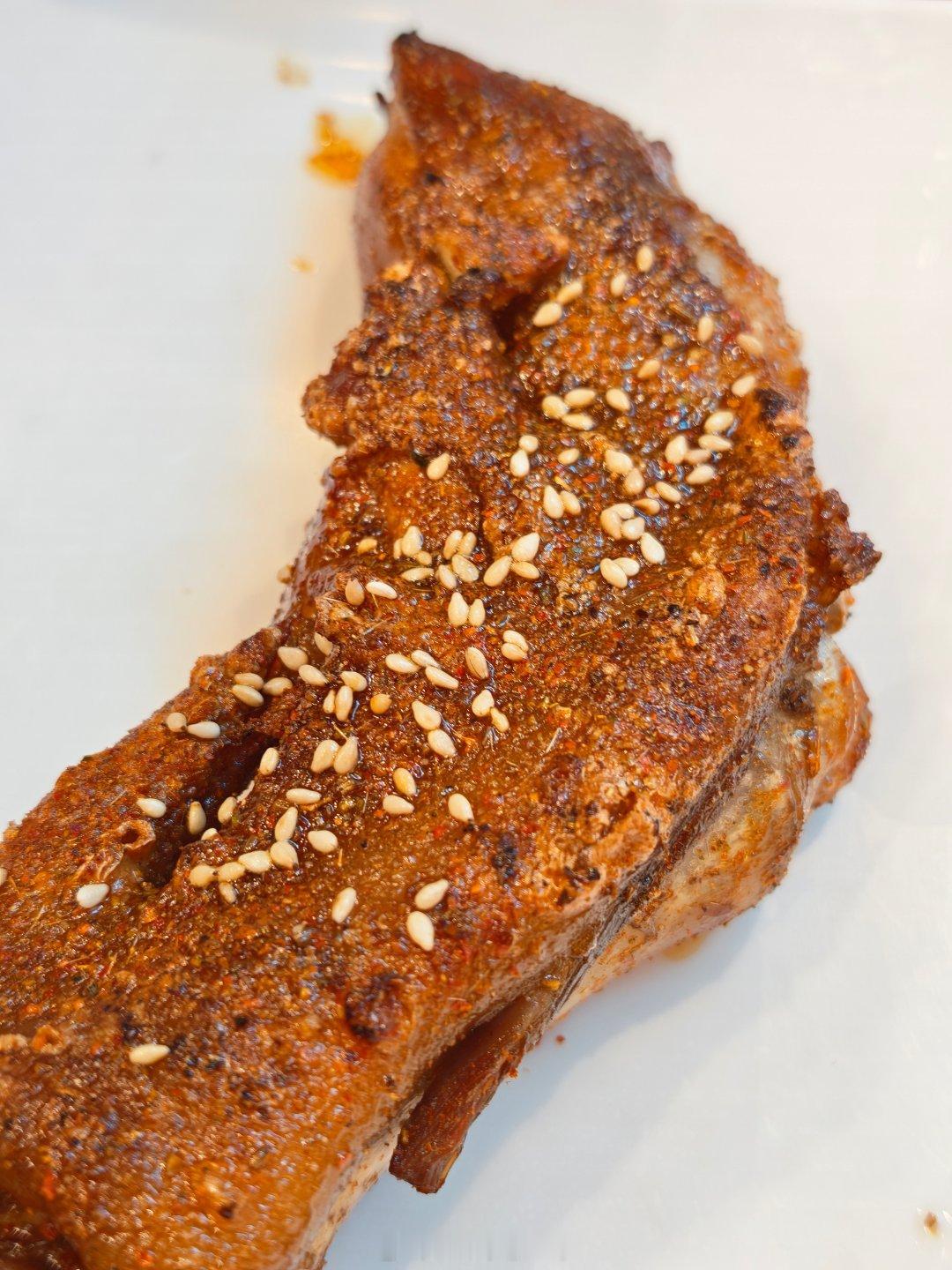 晚安朋友们，吃烤猪蹄