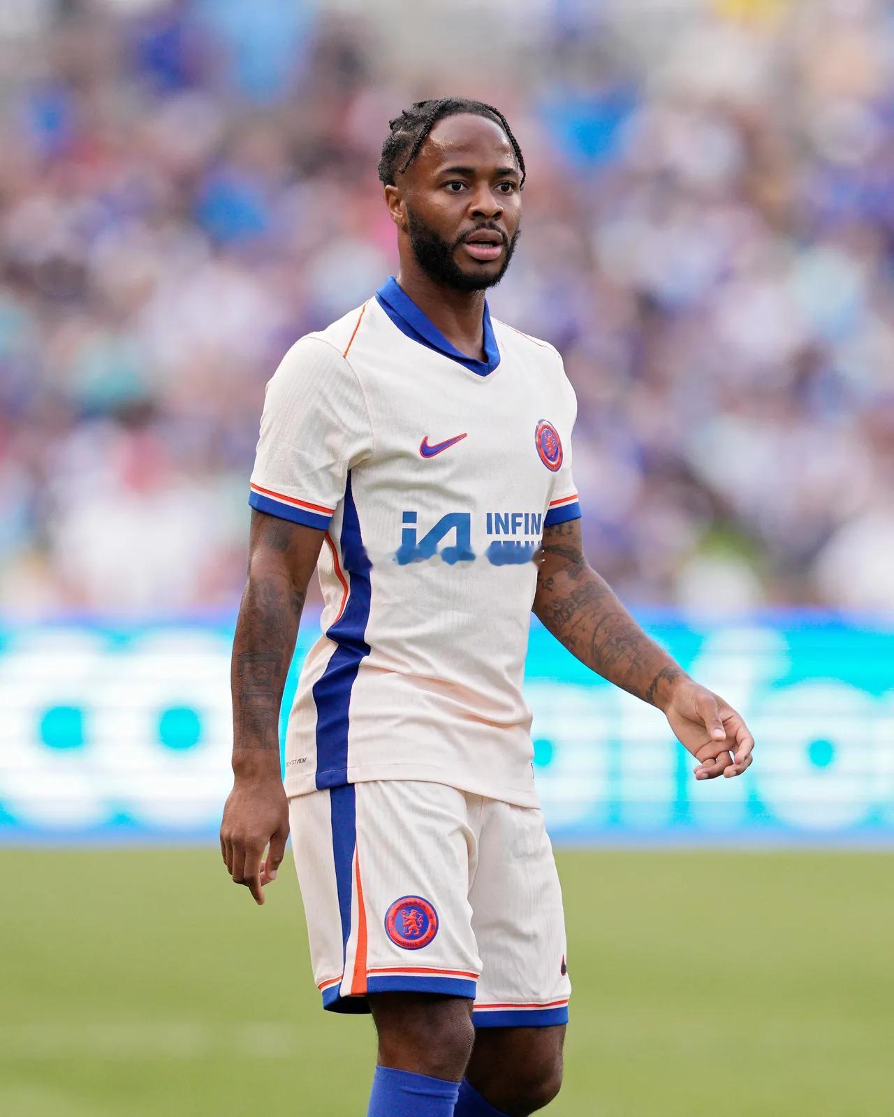 【斯特林和切尔西分道扬镳】切尔西官方宣布，球队与英格兰边锋拉希姆·斯特林达成协议