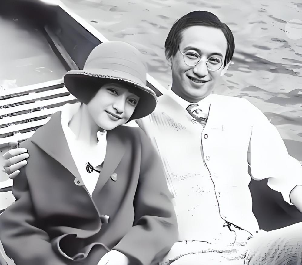 1931年，徐志摩去逛青楼。深夜回家时，见妻子陆小曼已睡，便蹑手蹑脚爬上床。不料