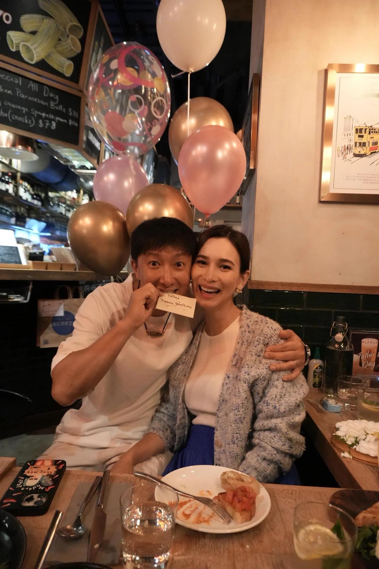 卢靖姗晒生日照，韩庚简单一句：老婆生日快乐！



原来今天（6月10日）是卢靖