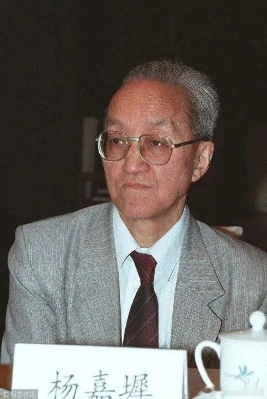 大家不要吝啬，为两弹一星元勋（杨嘉墀）点99999个赞！他是江苏吴江人，上海交通