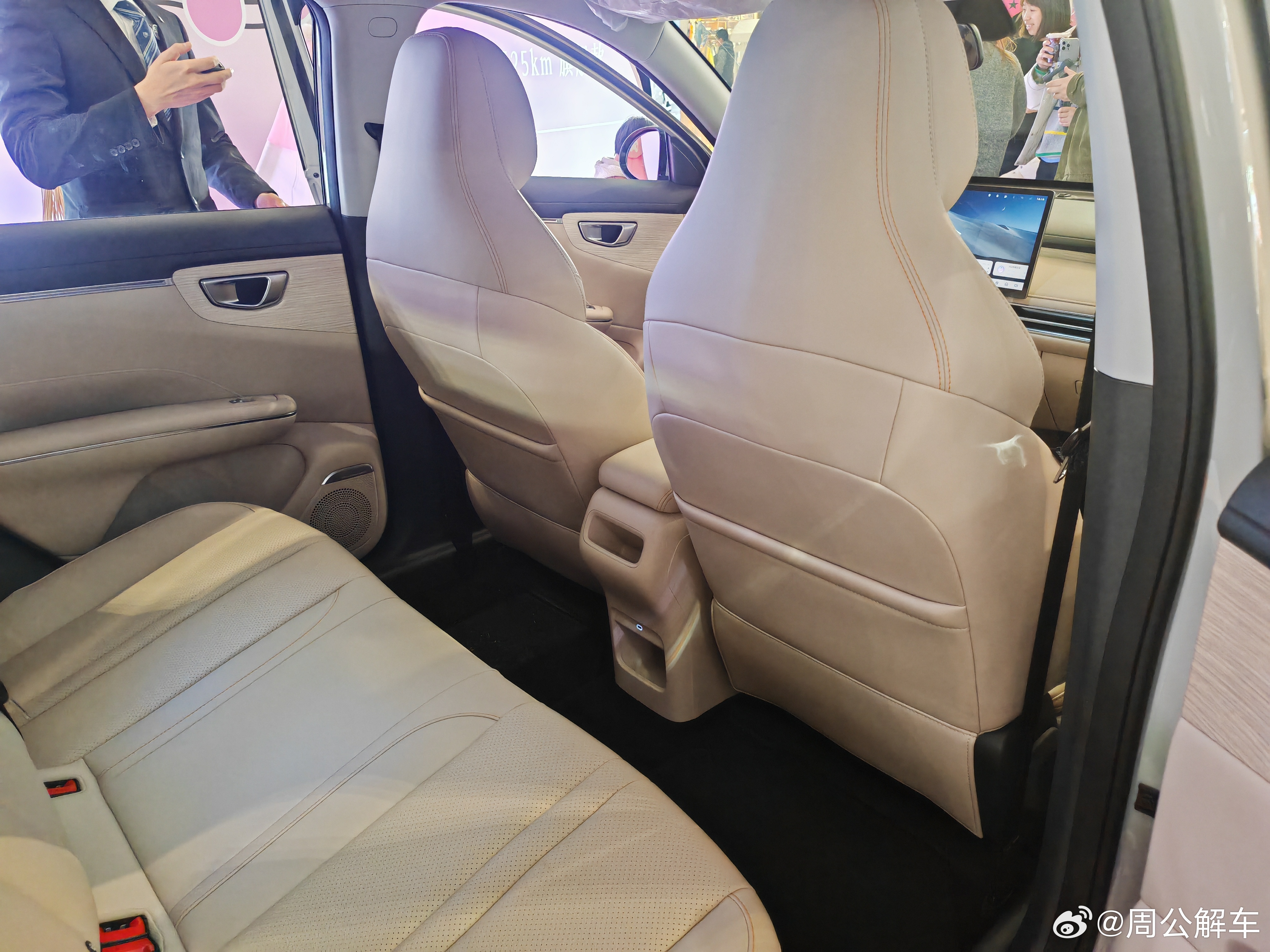 金陵盛会，人潮为证以实力，不负期待长续航，更缤纷缤果S 525km旗舰款上市发布