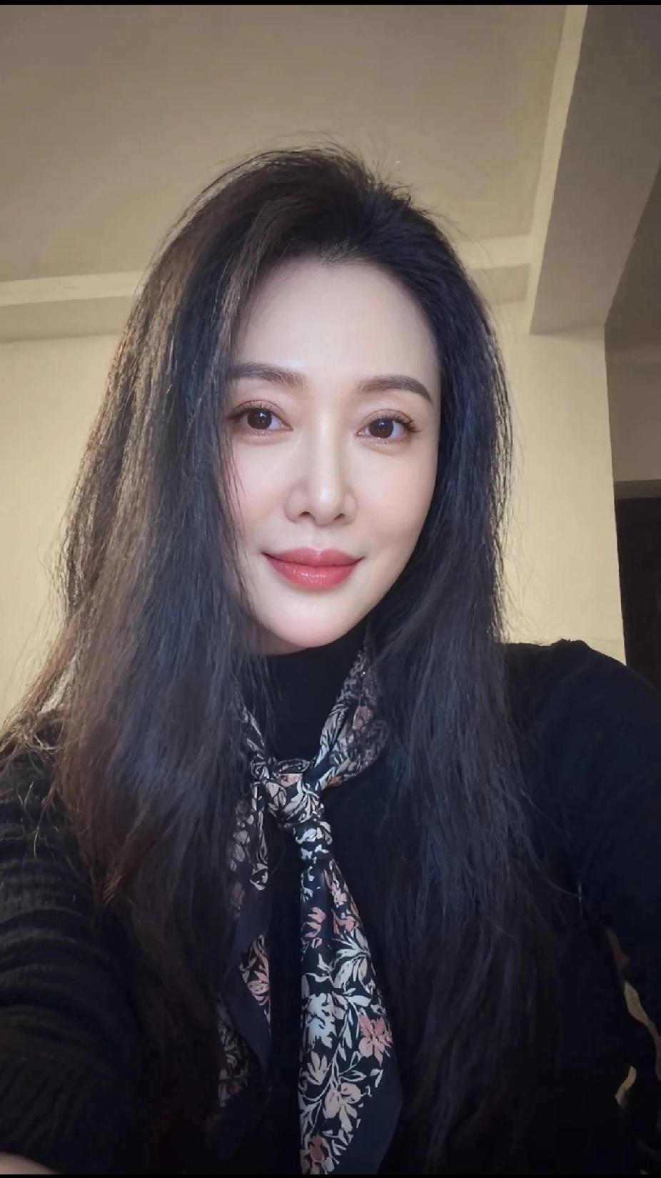 猜猜看，看着像多少岁，猜对了算你厉害。