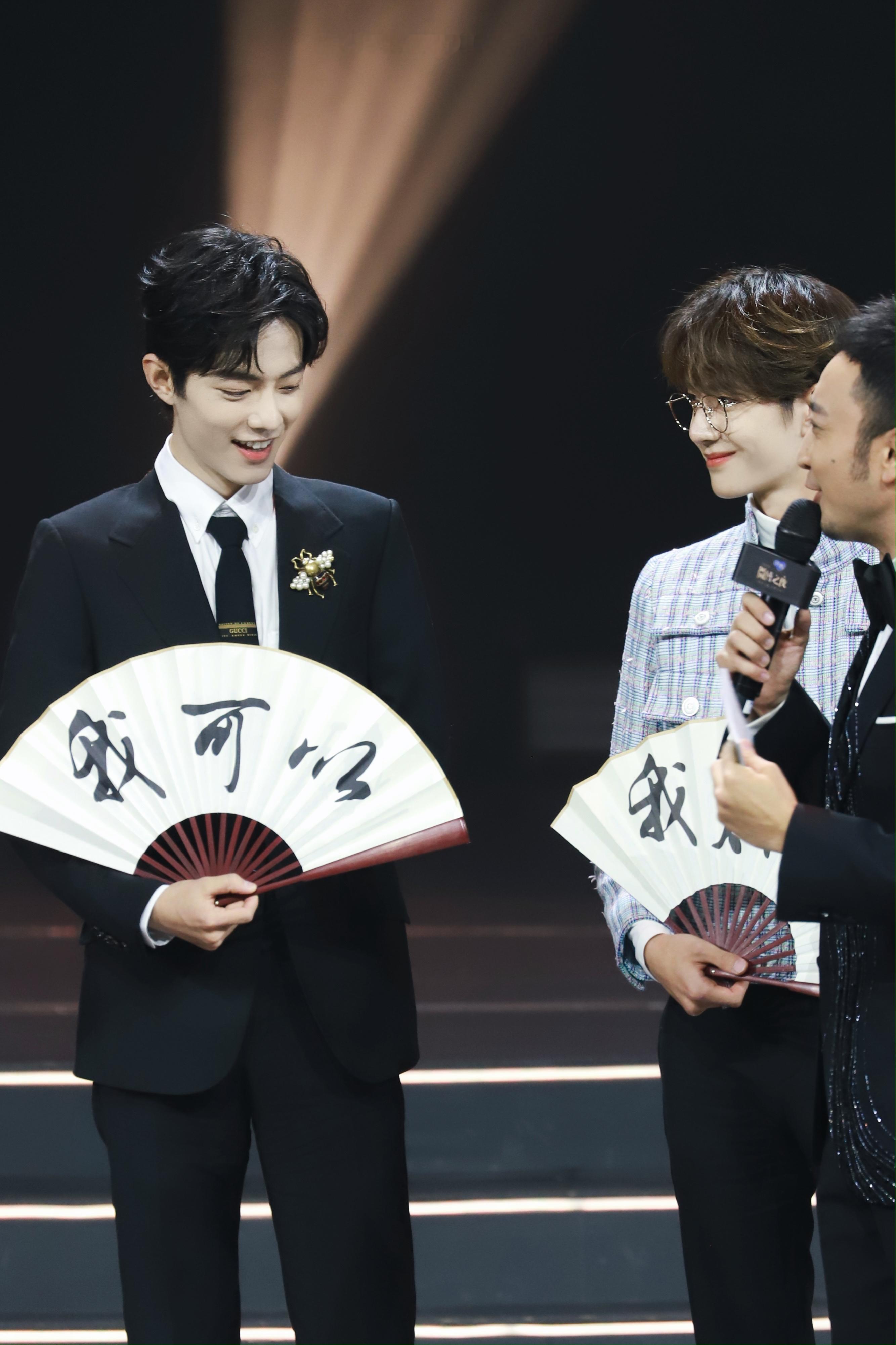 微博之夜阵容官宣 期待我们博君一肖！！！！！