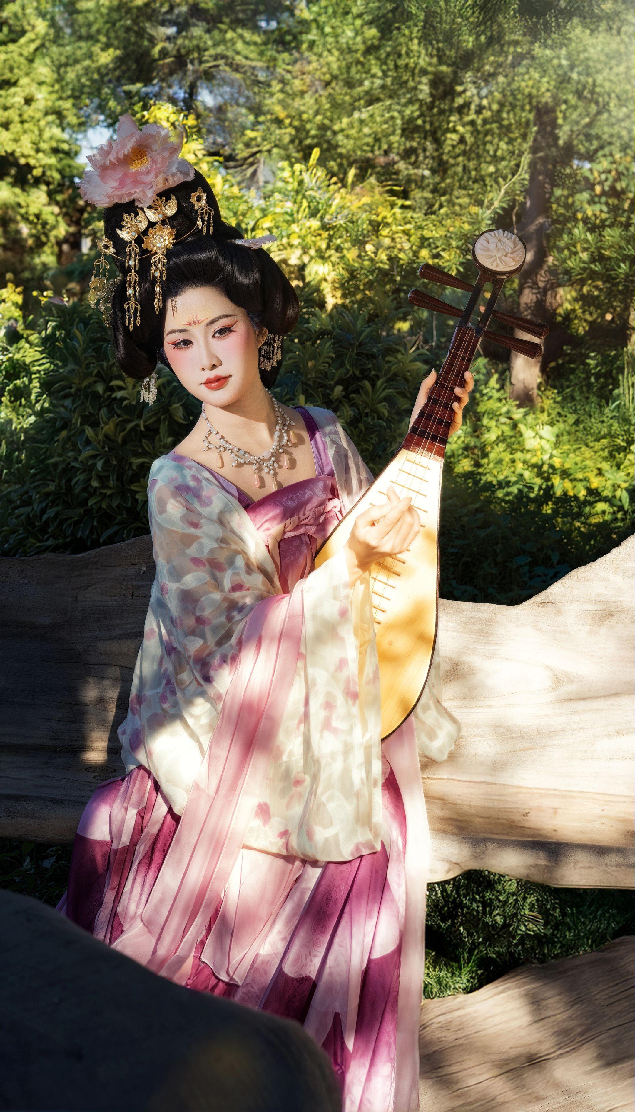 这世间早已没有我所爱之人，所以我没有软肋。从此山海独行，风刀霜剑皆可扛。