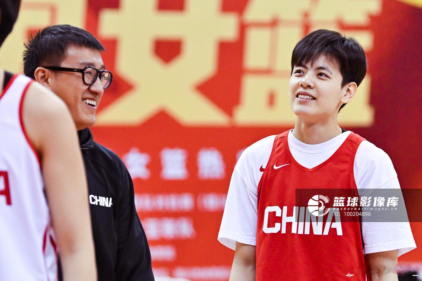 杨舒予杨舒予中国女篮热身赛 20260211中国女篮热身赛银川站踩场训练小羊图集
