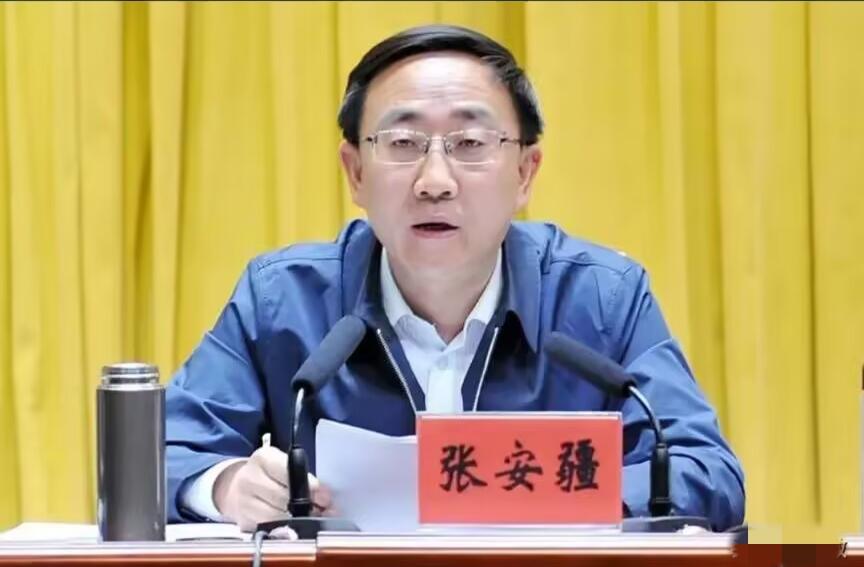 痛心！重庆副市长张安疆不幸辞世
 
5月7日，重庆市副市长、公安局长张安疆在10