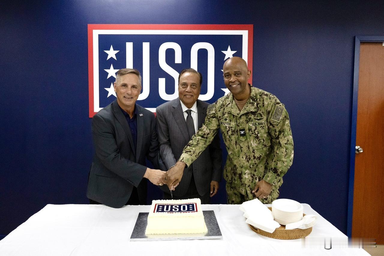 🔴🇺🇸🇸🇬“美国劳军联合组织(USO)”首次在新加坡设立新服务中心🔴