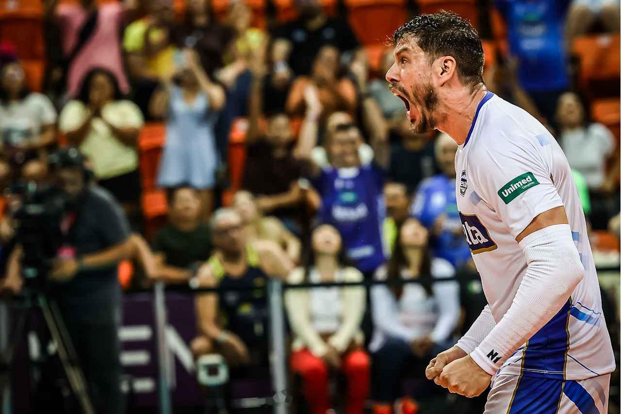 【2025男排世俱赛 小组赛：雷纳塔3-1海滩】北京时间18日上午，巴西贝伦，小