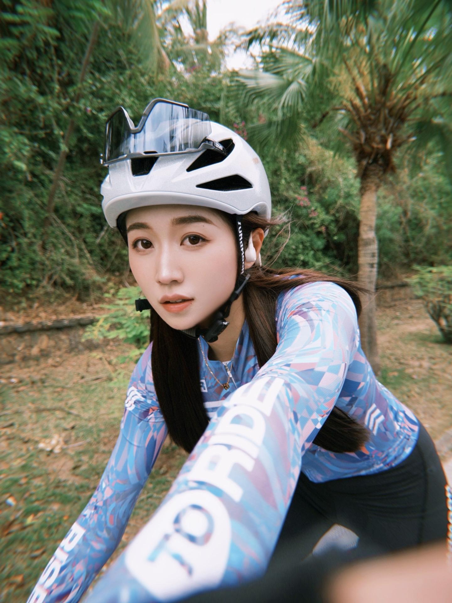 海岛日记🏝️。三亚湾-大东海-太阳湾-亚龙湾-后海村，65km结束第一程