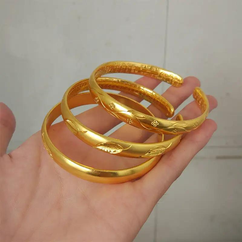 奉劝一句：
黄金一跌，
最先慌的永远是散户。

前阵子金价天天新高，
多少人一边